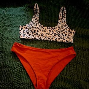 cheetah print top with auburn bottoms size Medium low rise